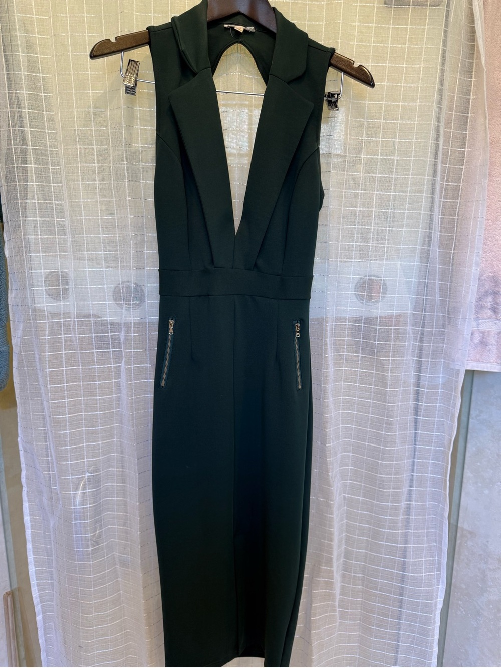 a'gaci Deep V Sleeveless Midi Dress in Dark Green